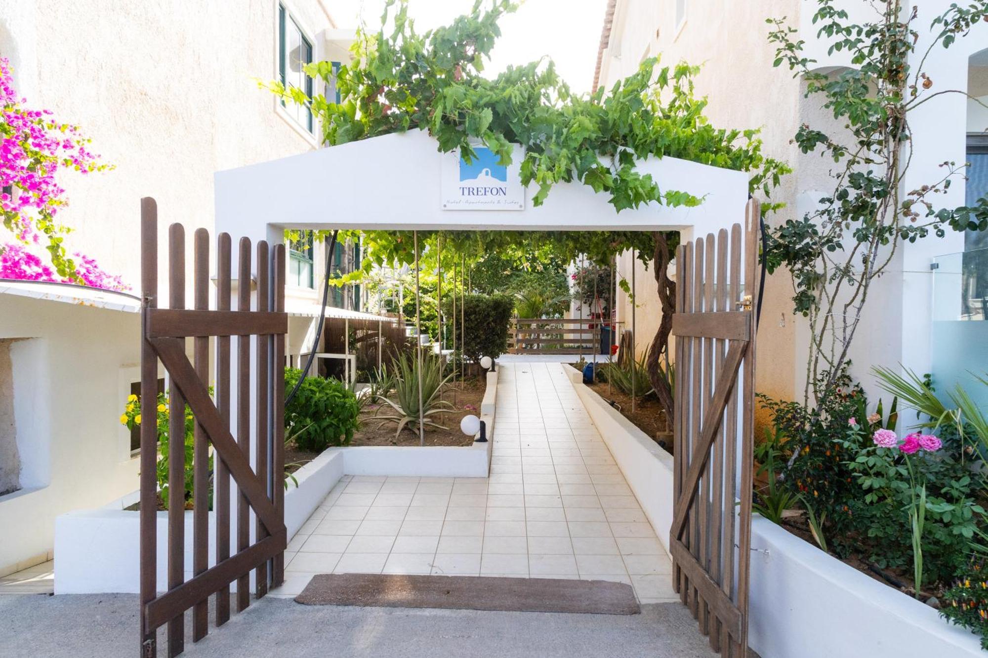 Trefon Hotel Apartments And Family Suites Platanes  Dış mekan fotoğraf