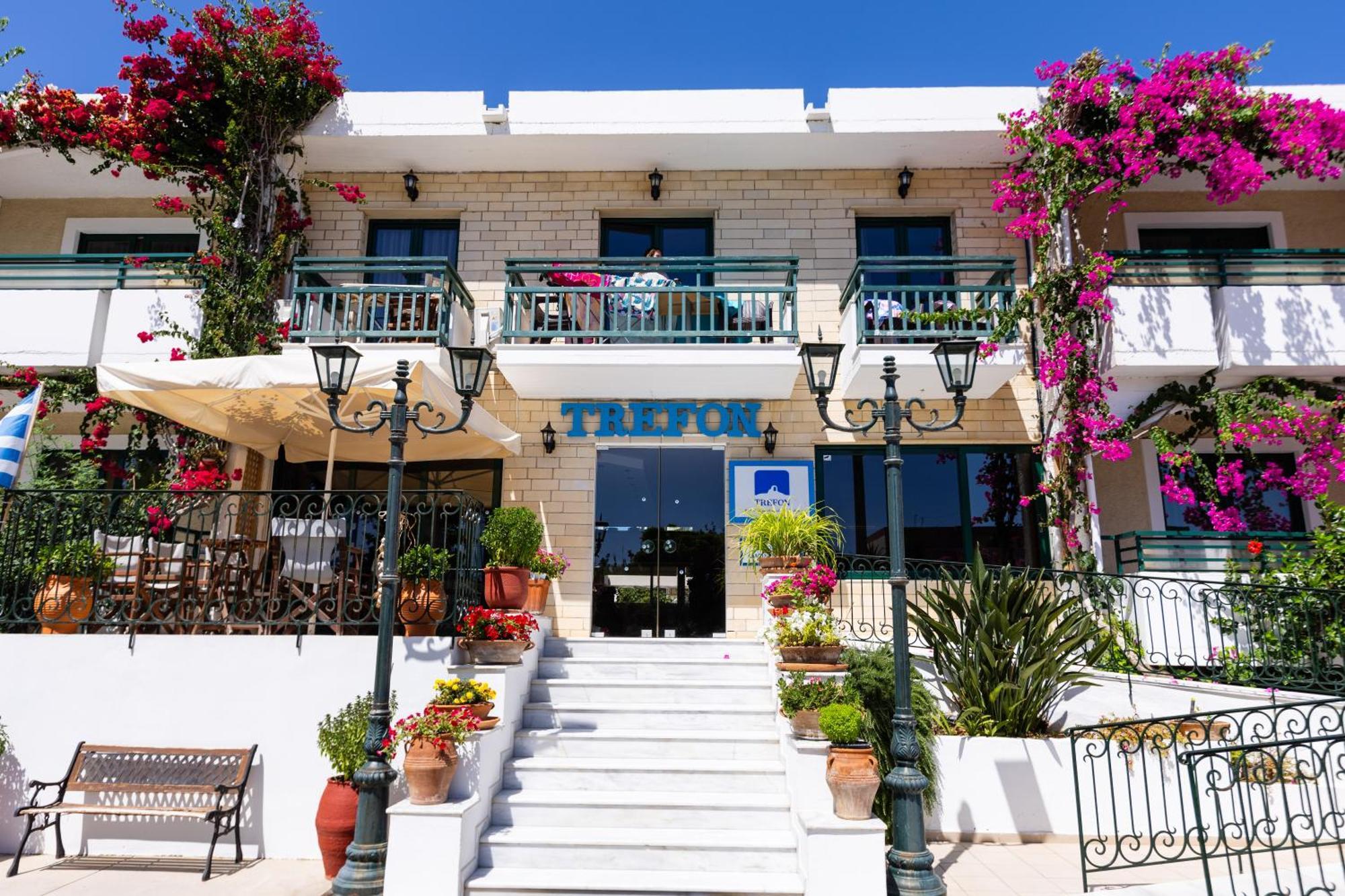 Trefon Hotel Apartments And Family Suites Platanes  Dış mekan fotoğraf