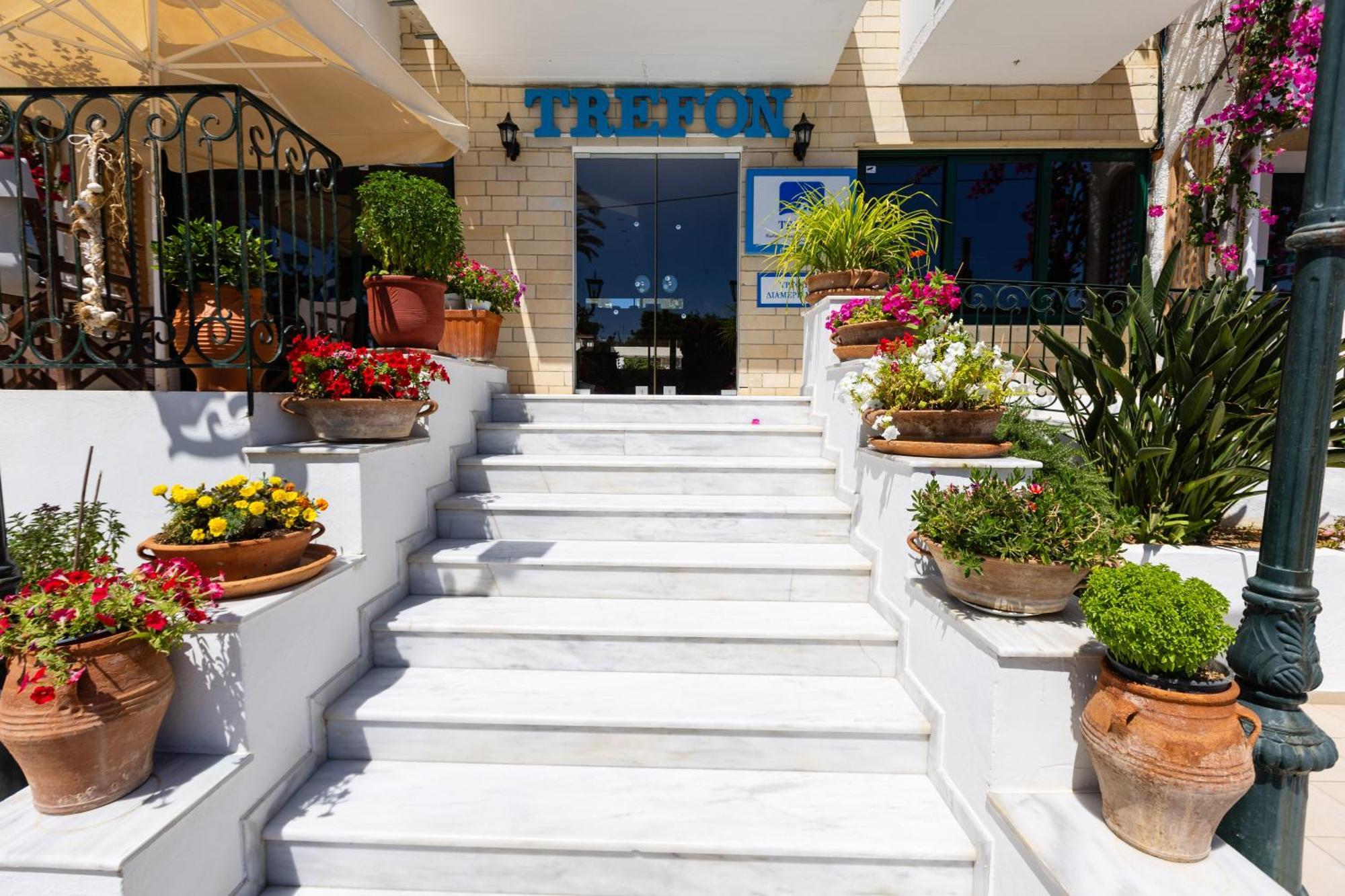 Trefon Hotel Apartments And Family Suites Platanes  Dış mekan fotoğraf